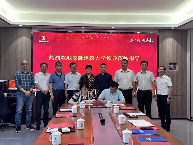 ���ս�����W(xu��)У�I(l��ng)��(d��o)�W�R��˾ָ��(d��o)